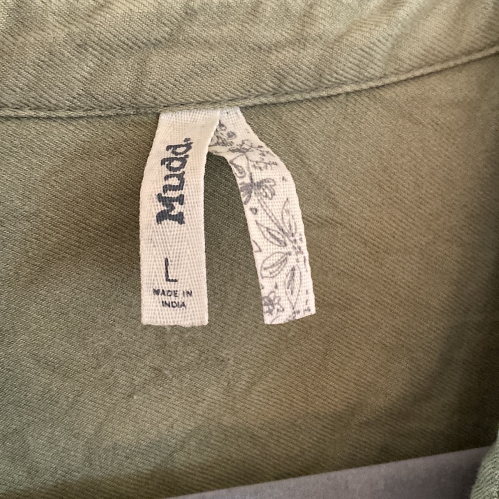 Mudd Button Up Top - Picture 5 of 10